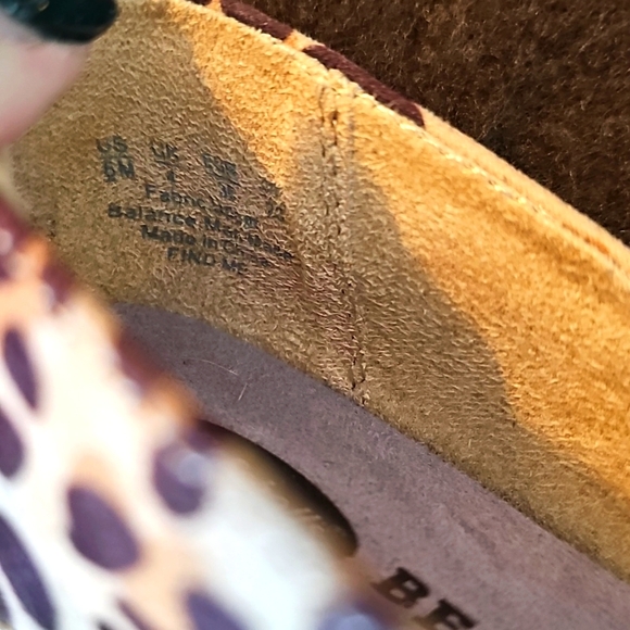 Flat Shoes - Picture 14 of 16